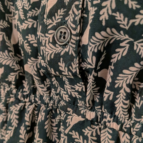 Green Casual Dress - Picture 4 of 6